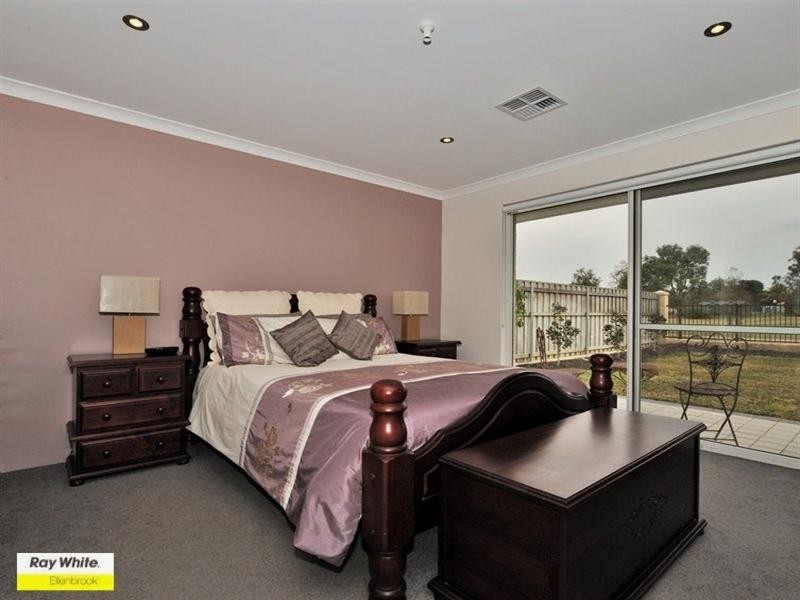 30 Longview Way, The Vines WA 6069