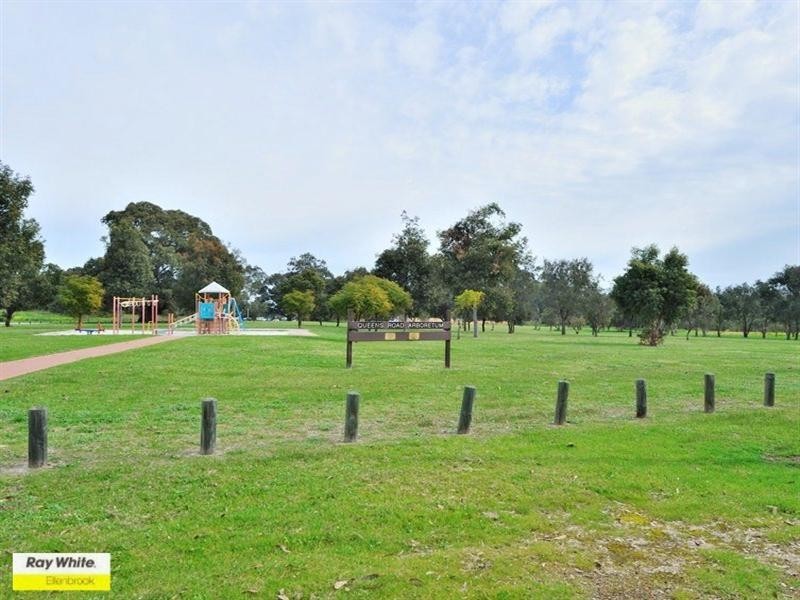 64 Queens Road, South Guildford WA 6055