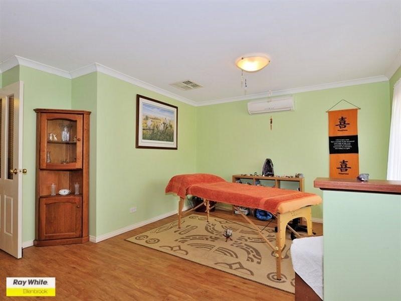 64 Queens Road, South Guildford WA 6055