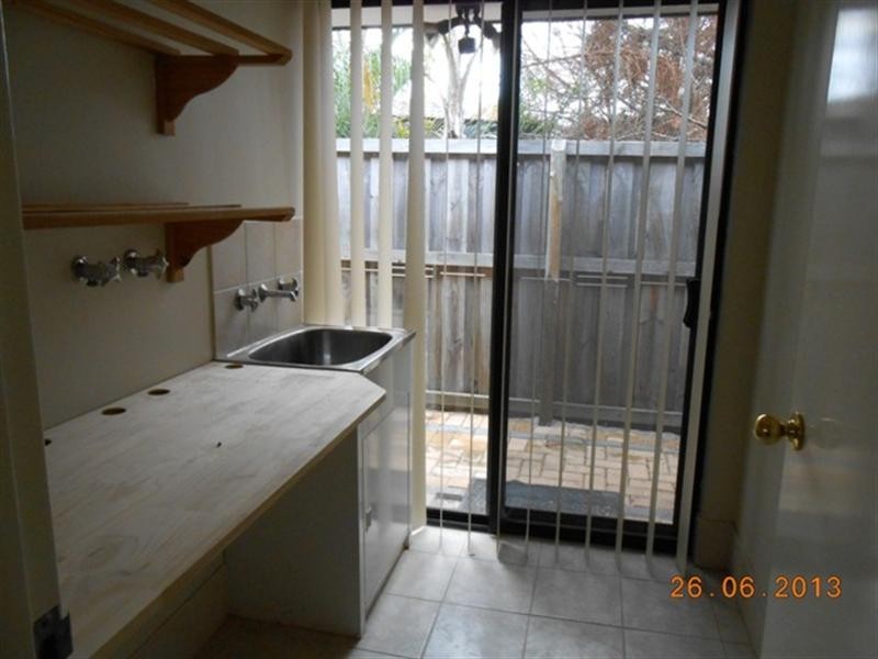 6 Villefort Avenue, Ellenbrook WA 6069