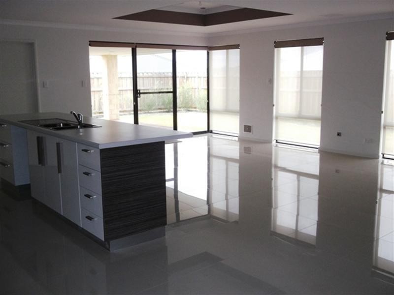 10 Geographe Loop, Ellenbrook WA 6069