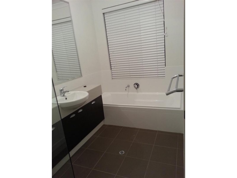 10 Geographe Loop, Ellenbrook WA 6069