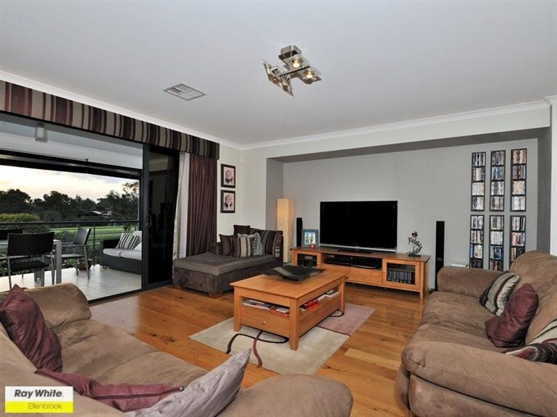 85 Pavilion Circle, The Vines WA 6069