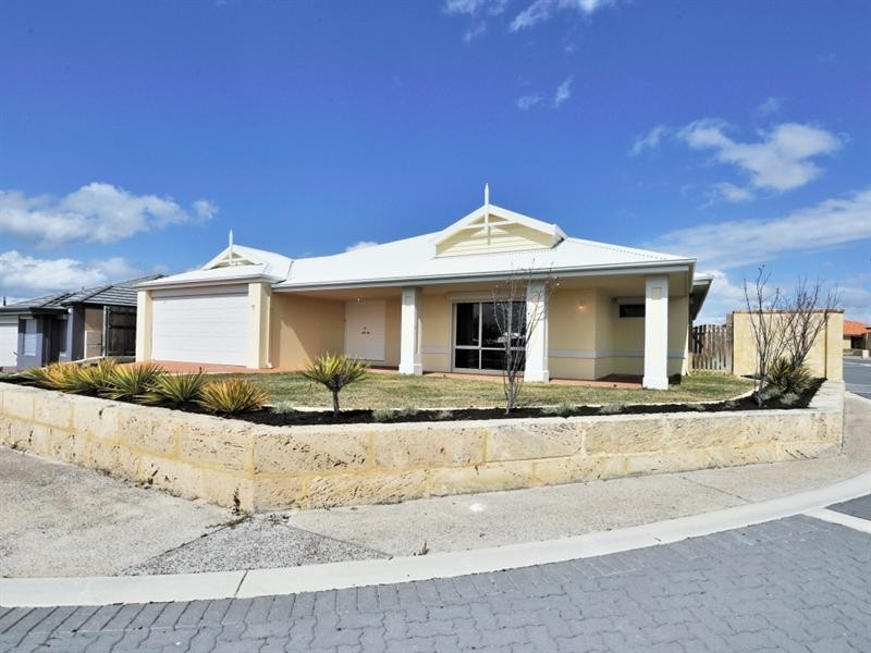 9 Boxgrove Loop, Ellenbrook WA 6069