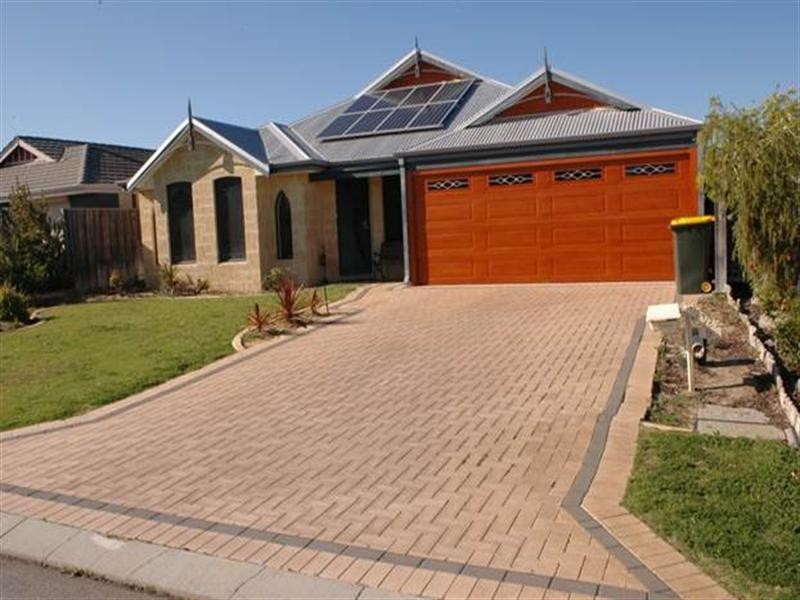 9 Larrawa Circle, Ellenbrook WA 6069