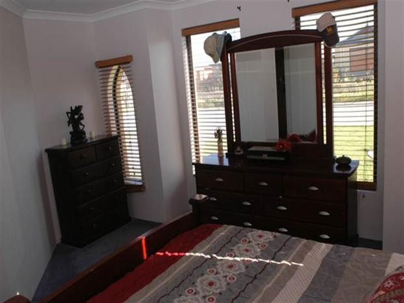 9 Larrawa Circle, Ellenbrook WA 6069