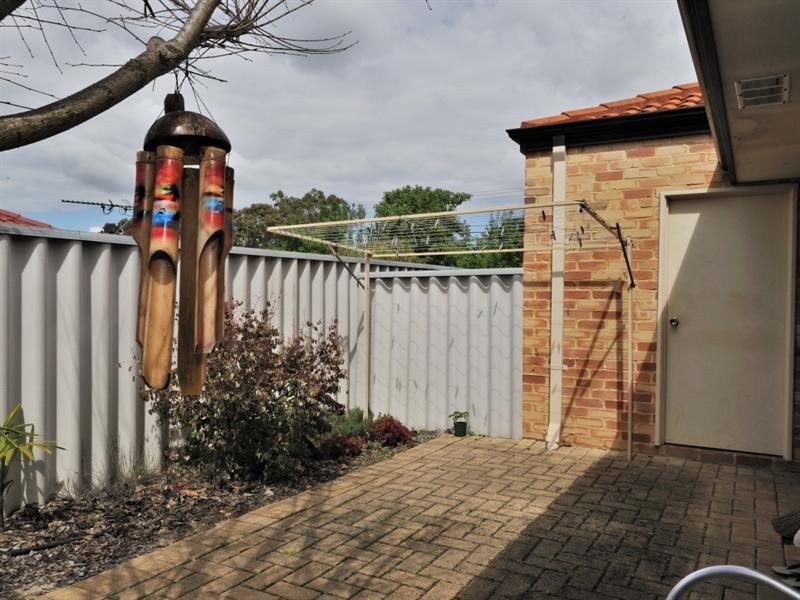 3/20 Warwick Street, St James WA 6102