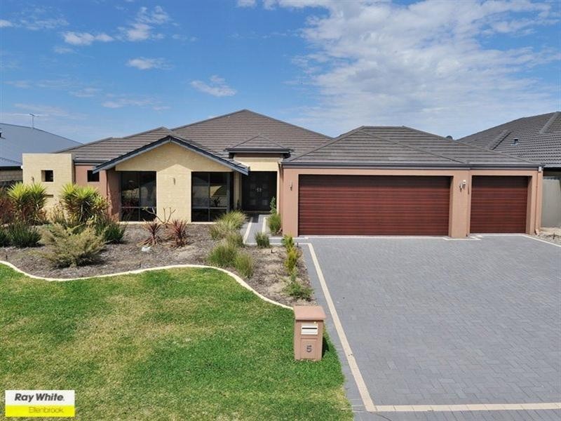 5 Banchory Way, The Vines WA 6069