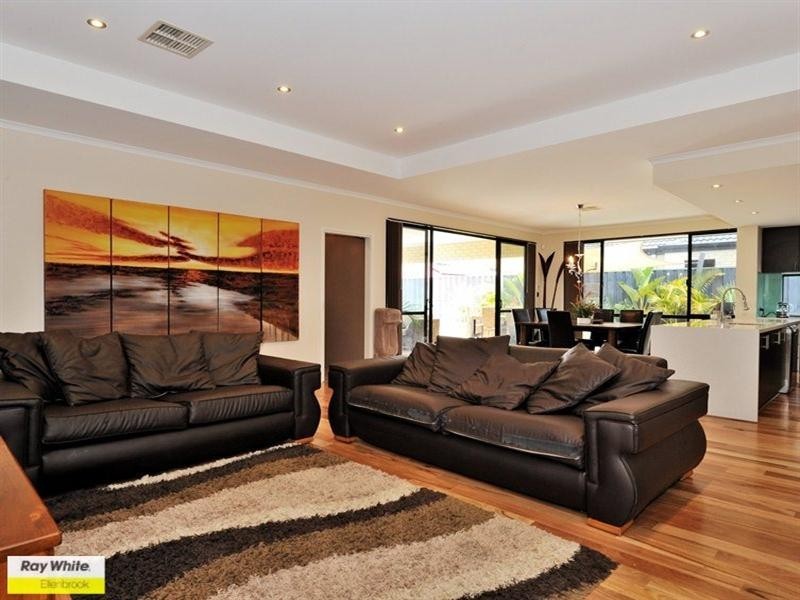 5 Banchory Way, The Vines WA 6069