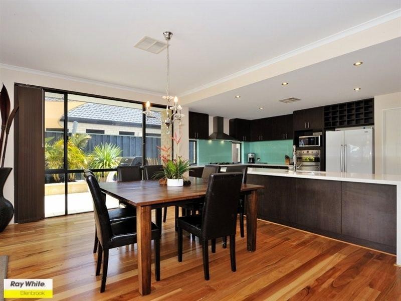 5 Banchory Way, The Vines WA 6069