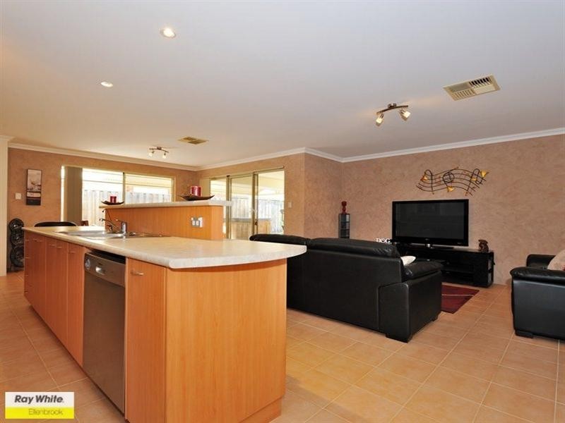 28 Westgrove Drive, Ellenbrook WA 6069