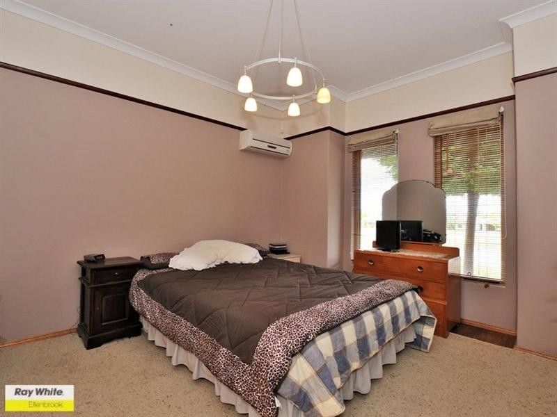 74 Thundelarra Avenue, Ellenbrook WA 6069