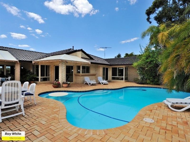 2 Burgundy Lane, The Vines WA 6069