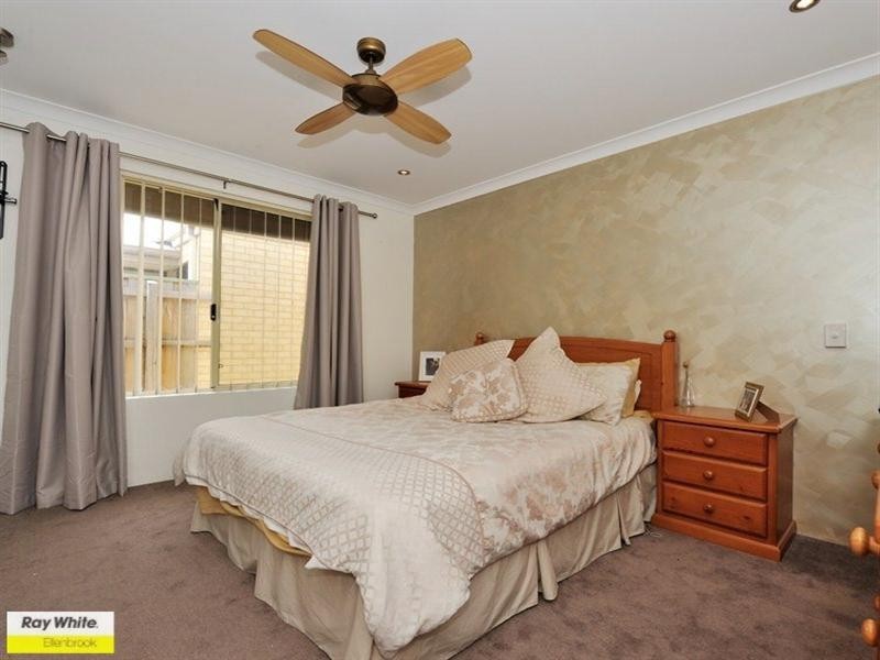 34b Parnham Avenue, Ellenbrook WA 6069