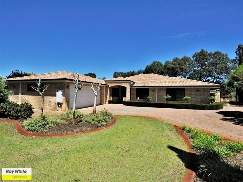 14 Taittinger Grove, The Vines WA 6069