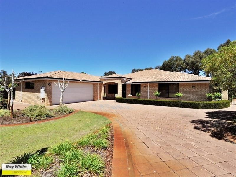 14 Taittinger Grove, The Vines WA 6069