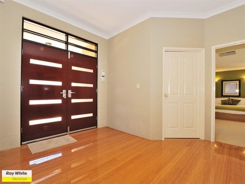 14 Taittinger Grove, The Vines WA 6069