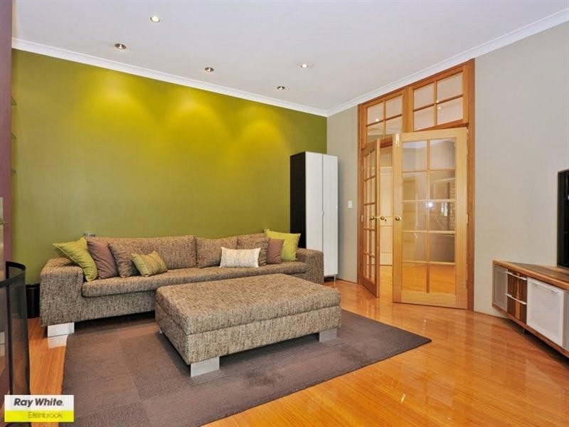14 Taittinger Grove, The Vines WA 6069