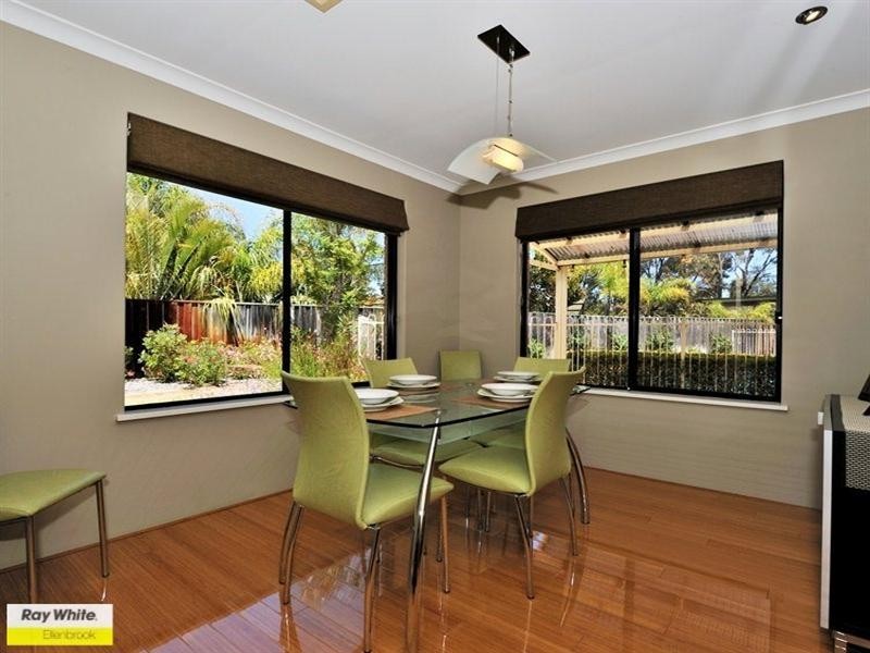 14 Taittinger Grove, The Vines WA 6069