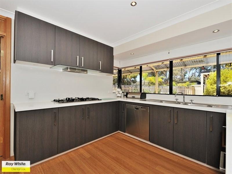 14 Taittinger Grove, The Vines WA 6069