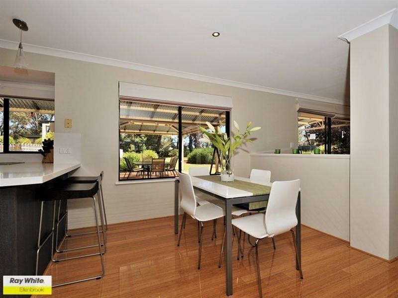14 Taittinger Grove, The Vines WA 6069