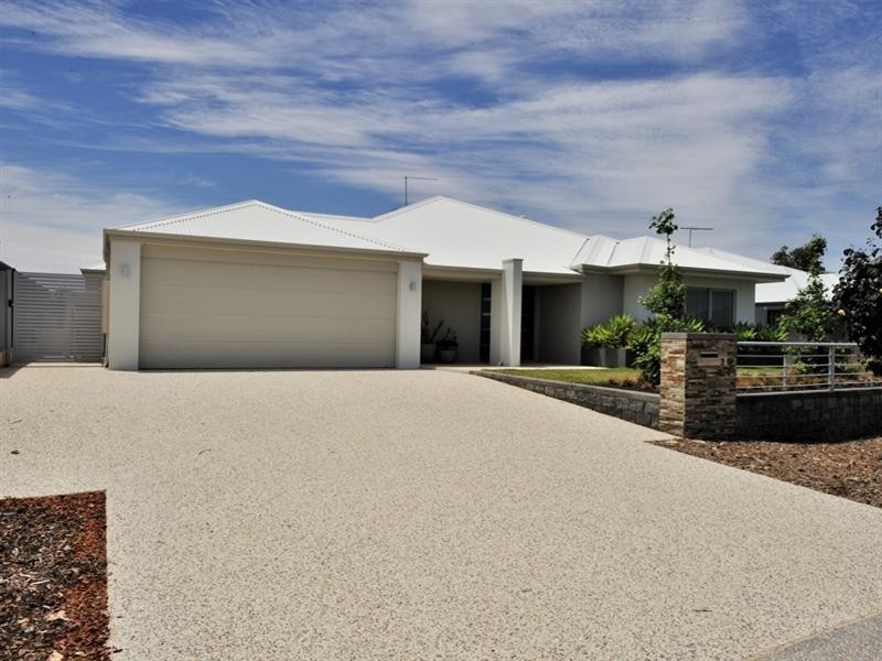 3 Traviata Crescent, The Vines WA 6069