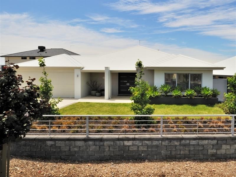 3 Traviata Crescent, The Vines WA 6069