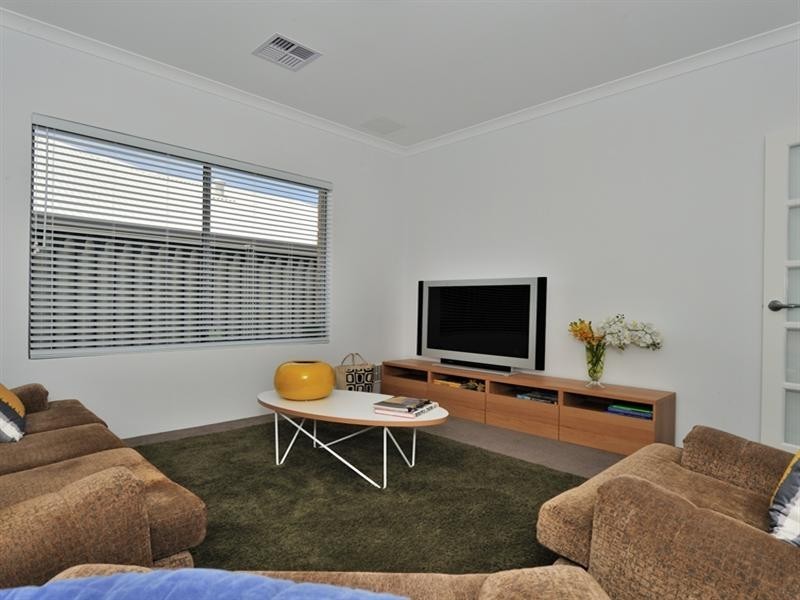 3 Traviata Crescent, The Vines WA 6069