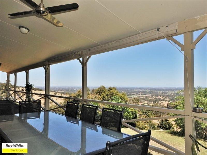 898 Campersic Road, Brigadoon WA 6069