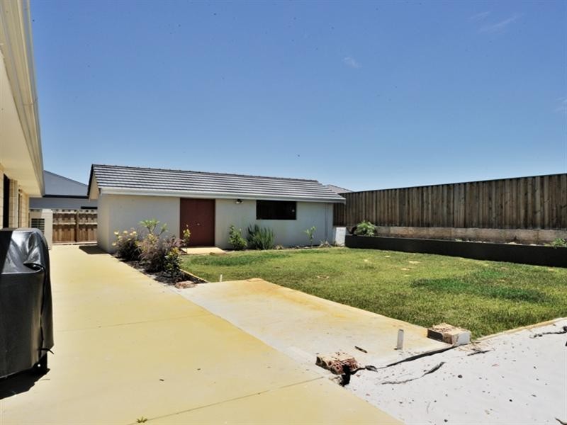 5 Tatton Way, The Vines WA 6069