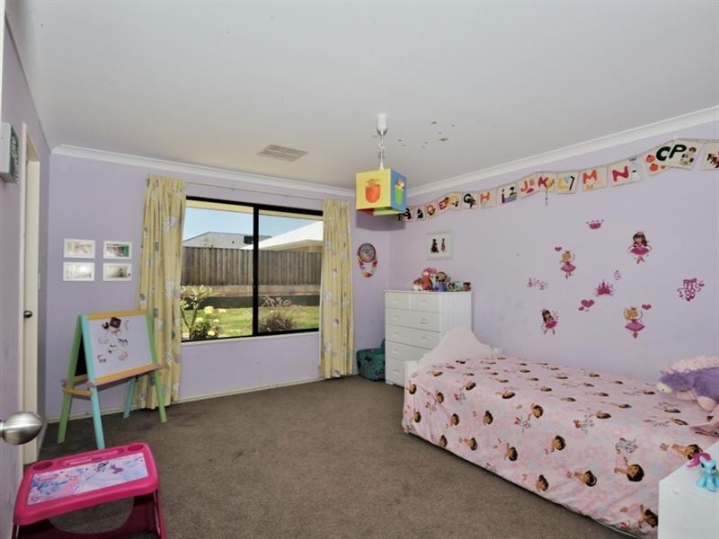 5 Tatton Way, The Vines WA 6069