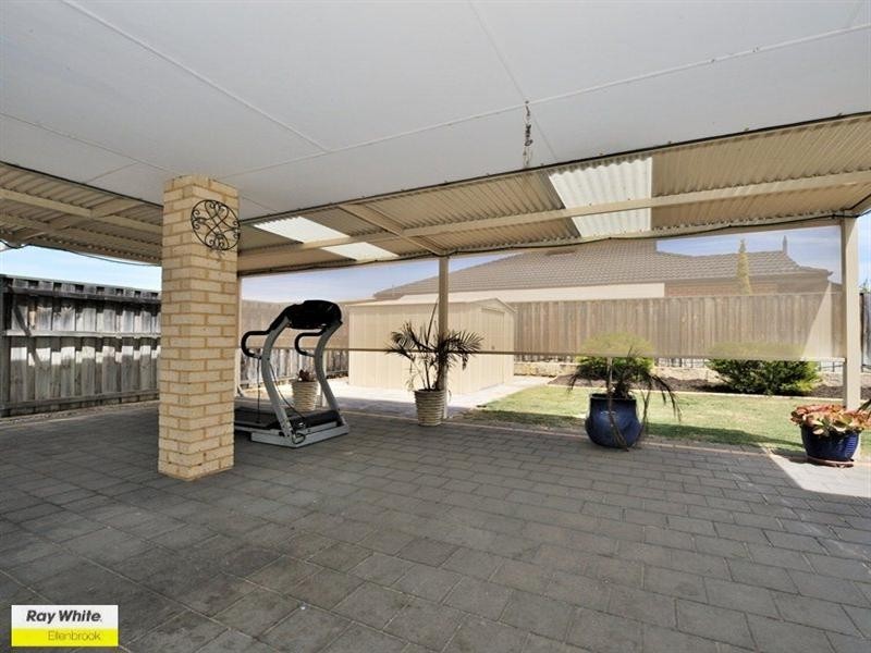 52 Granesse Drive, Ellenbrook WA 6069