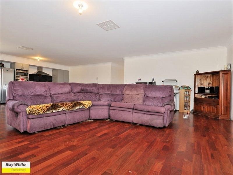 17 Geographe Loop, Ellenbrook WA 6069