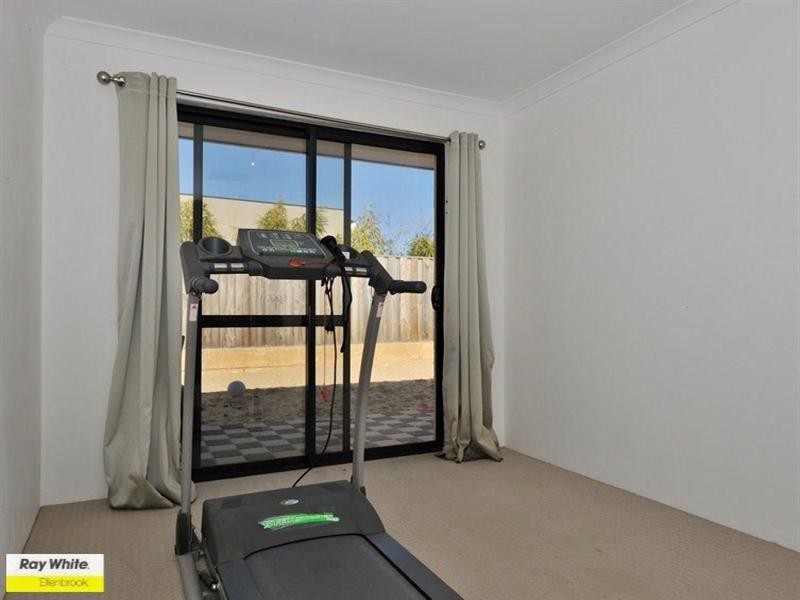 17 Geographe Loop, Ellenbrook WA 6069