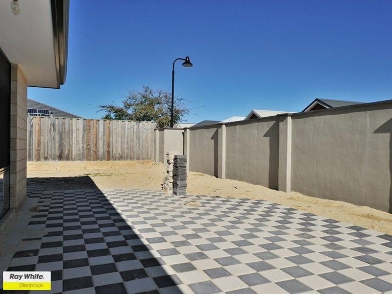 17 Geographe Loop, Ellenbrook WA 6069