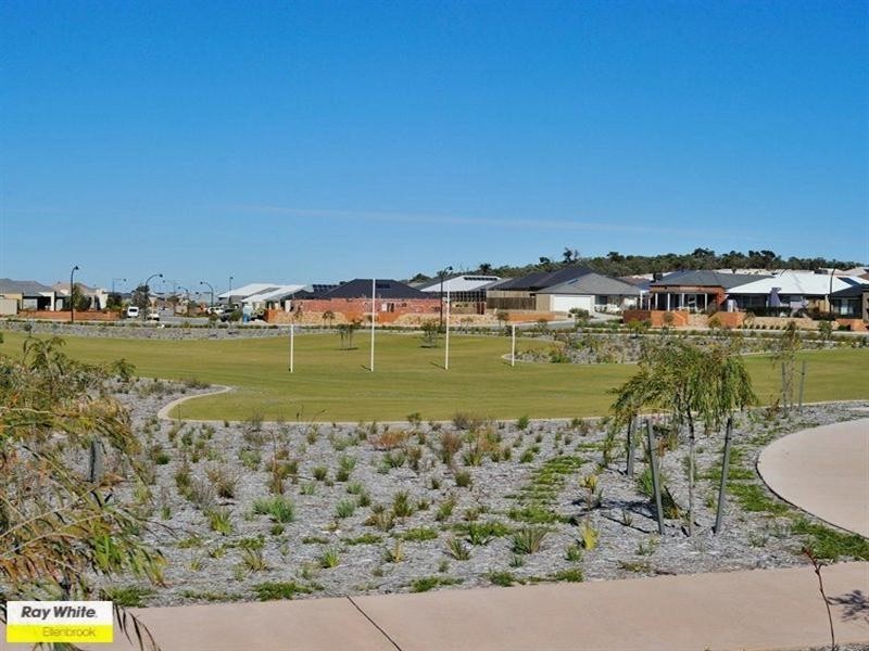 17 Geographe Loop, Ellenbrook WA 6069