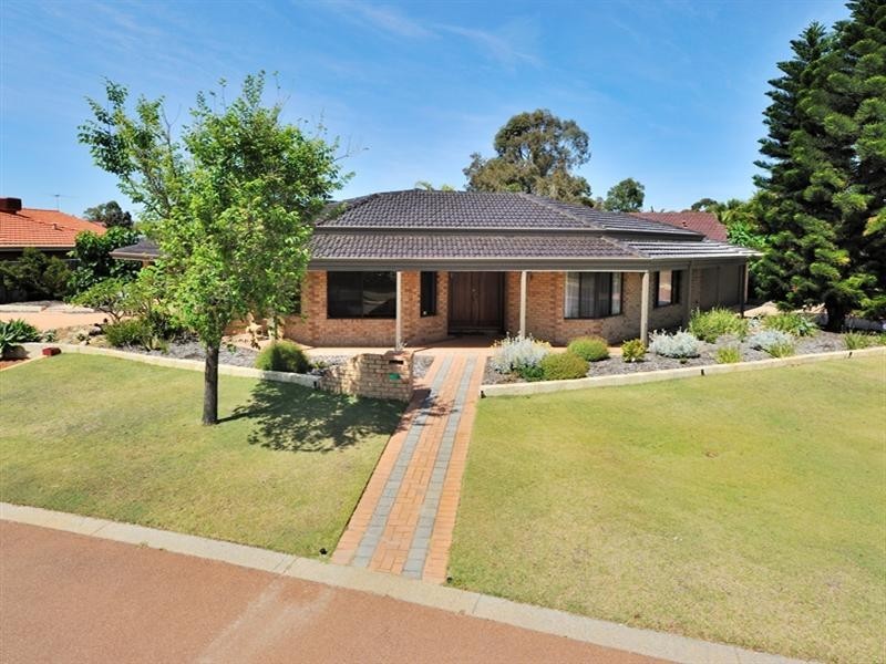 2 Bollinger Close, The Vines WA 6069