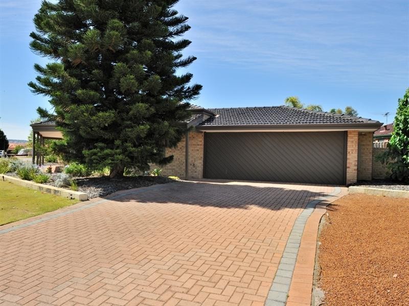 2 Bollinger Close, The Vines WA 6069