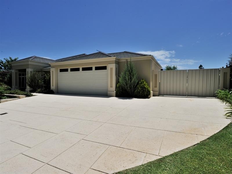 43 Tolladine Vista, The Vines WA 6069