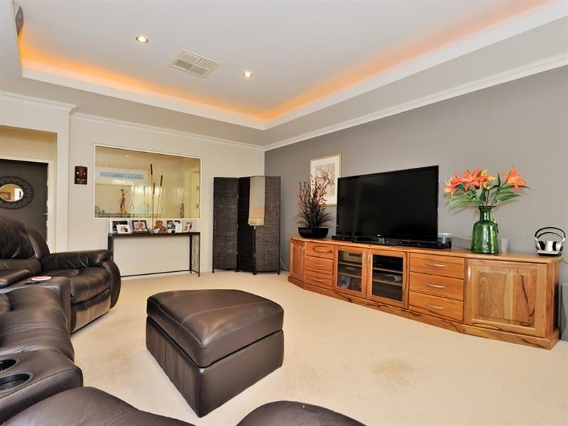 43 Tolladine Vista, The Vines WA 6069