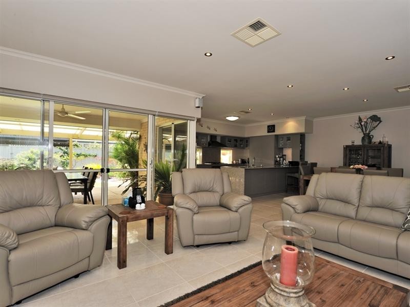 43 Tolladine Vista, The Vines WA 6069