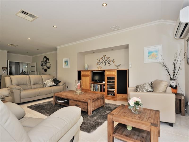 43 Tolladine Vista, The Vines WA 6069