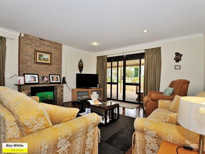 56 Thorburn Avenue, Beechboro WA 6063