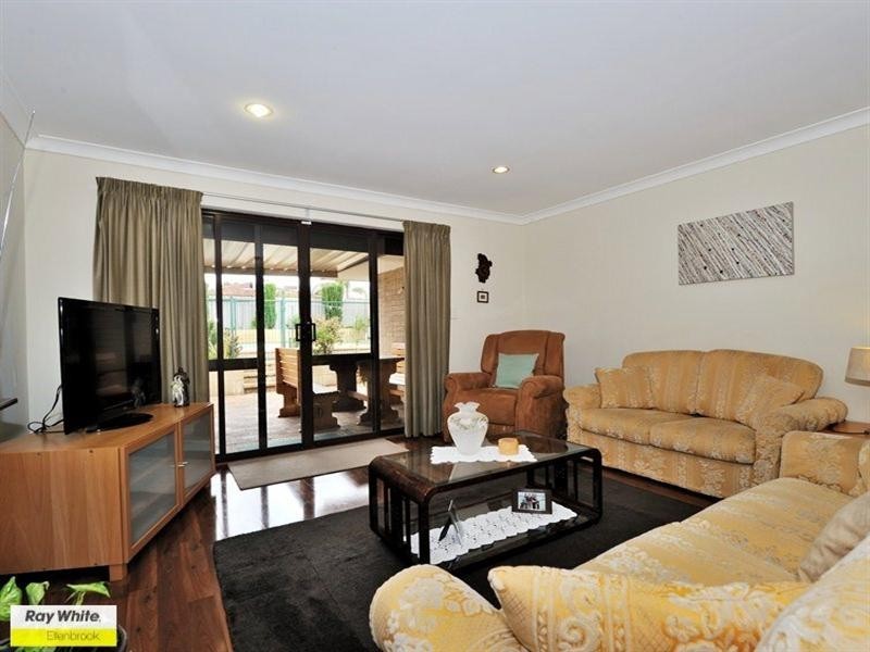 56 Thorburn Avenue, Beechboro WA 6063