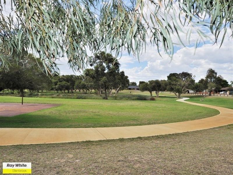 56 Thorburn Avenue, Beechboro WA 6063