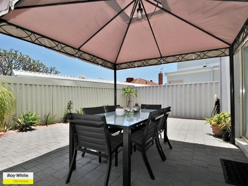 3/291 Flinders Street, Nollamara WA 6061