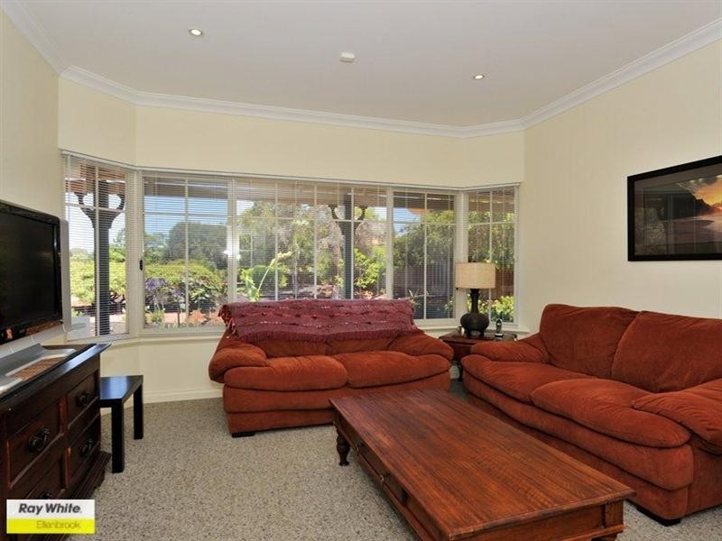 97 Taittinger Grove, The Vines WA 6069