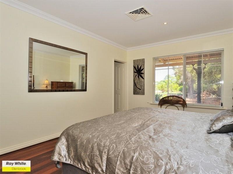 97 Taittinger Grove, The Vines WA 6069