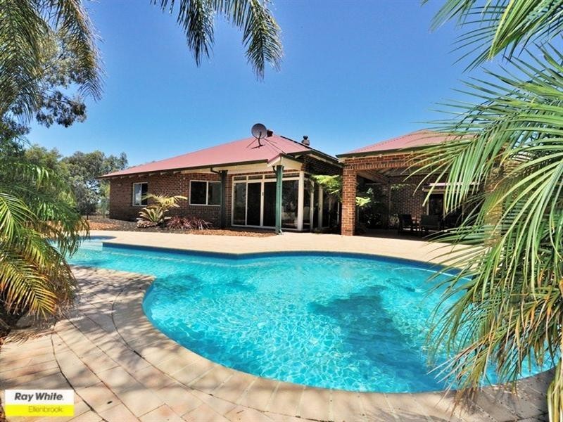 97 Taittinger Grove, The Vines WA 6069