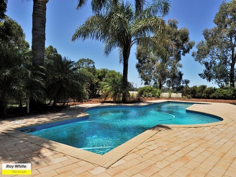 97 Taittinger Grove, The Vines WA 6069